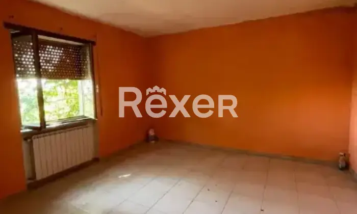Rexer-Orchi-Villa-in-vendita-in-Via-Neviera-Orchi-Conca-della-Campania-da-ristrutturare-Altro