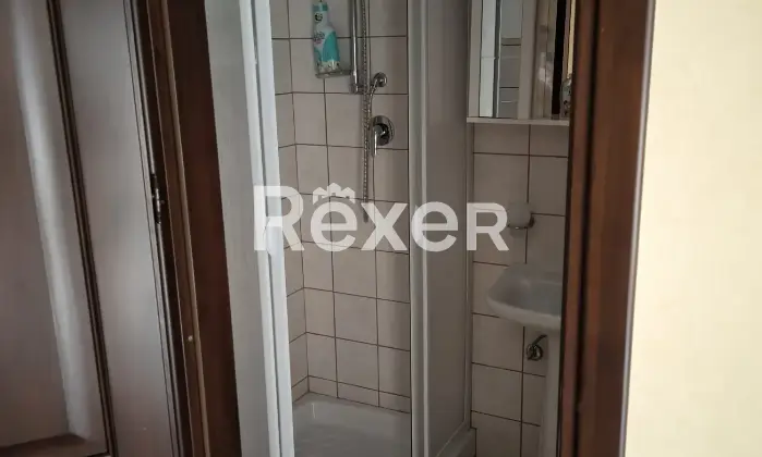 Rexer-Raffadali-VENDESI-UN-INTERO-STABILE-A-RAFFADALI-CON-DOPPIA-ENTRATA-Bagno