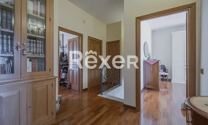 Rexer-Cesano-Vendesi-Villa-Bifamiliare-Cesano-Altro