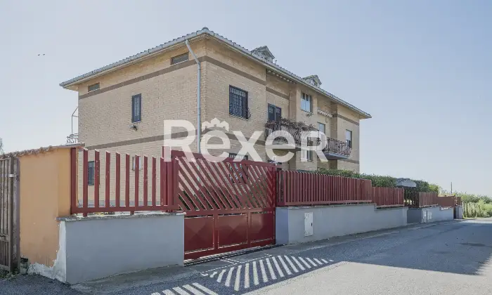 Rexer-Cesano-Vendesi-Villa-Bifamiliare-Cesano-Altro