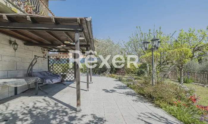 Rexer-Cesano-Vendesi-Villa-Bifamiliare-Cesano-Altro