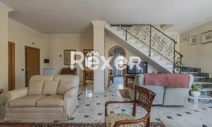 Rexer-Cesano-Vendesi-Villa-Bifamiliare-Cesano-Altro