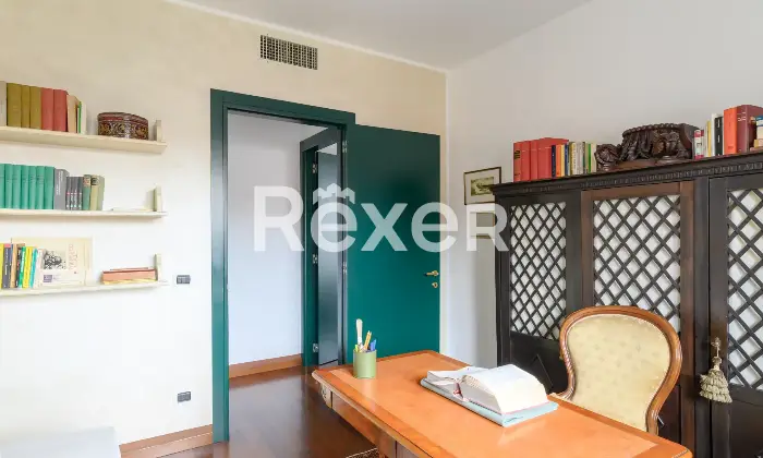 Rexer-Venezia-Ampio-appartamento-su-due-livelli-con-terrazze-garage-doppio-e-posti-auto-Altro