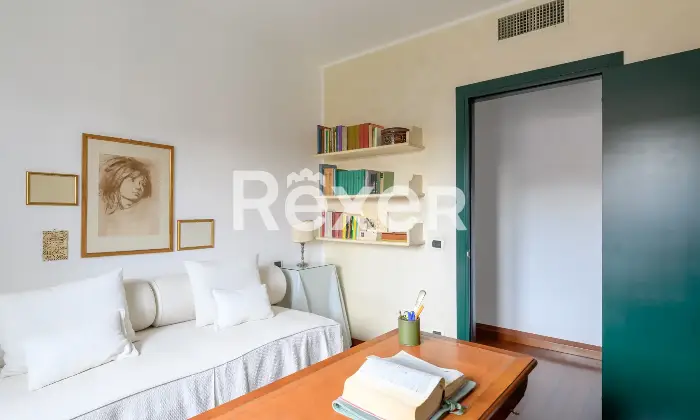 Rexer-Venezia-Ampio-appartamento-su-due-livelli-con-terrazze-garage-doppio-e-posti-auto-Altro