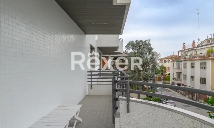 Rexer-Venezia-Ampio-appartamento-su-due-livelli-con-terrazze-garage-doppio-e-posti-auto-Altro