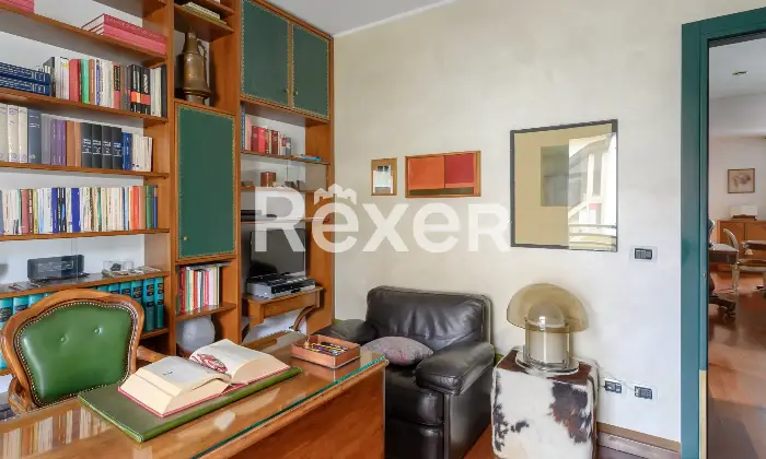 Rexer-Venezia-Ampio-appartamento-su-due-livelli-con-terrazze-garage-doppio-e-posti-auto-Altro