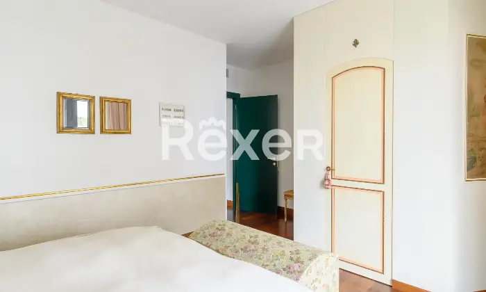 Rexer-Venezia-Ampio-appartamento-su-due-livelli-con-terrazze-garage-doppio-e-posti-auto-Altro