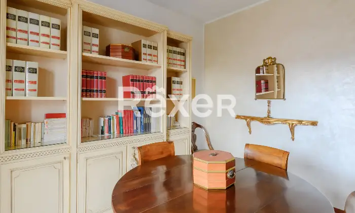 Rexer-Venezia-Ampio-appartamento-su-due-livelli-con-terrazze-garage-doppio-e-posti-auto-Altro