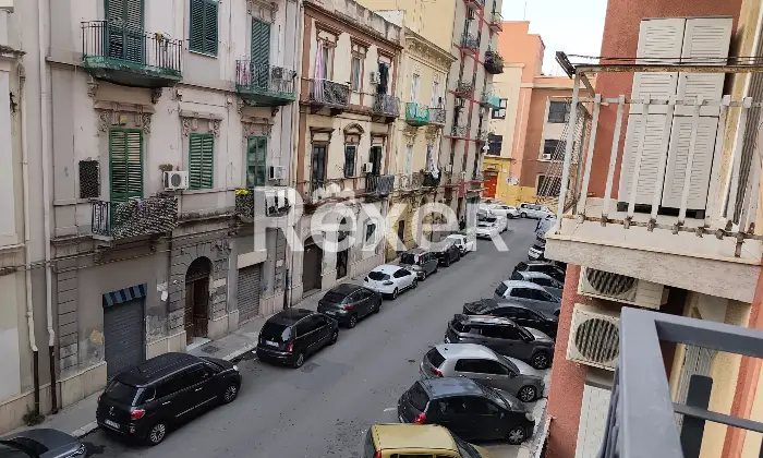 Rexer-Taranto-Appartamento-al-secondo-piano-doppia-esposizione-Altro