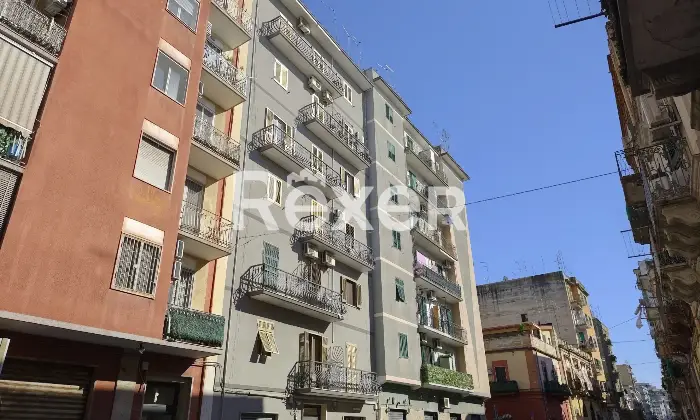 Rexer-Taranto-Appartamento-al-secondo-piano-doppia-esposizione-Altro