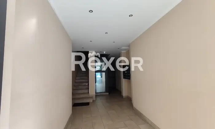 Rexer-Taranto-Appartamento-al-secondo-piano-doppia-esposizione-Altro