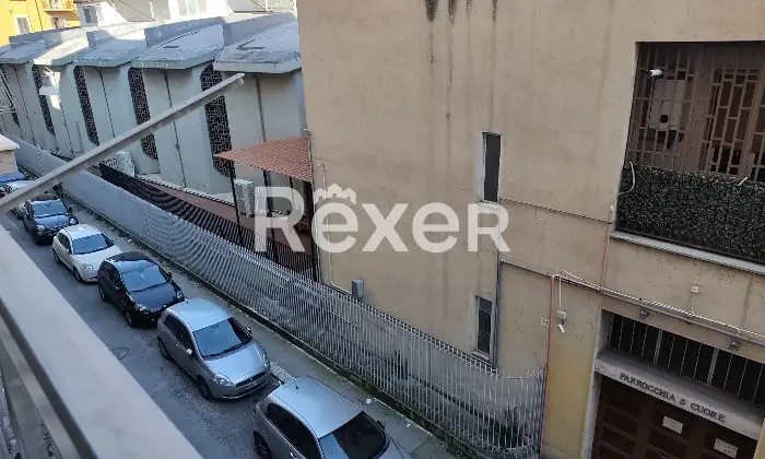 Rexer-Taranto-Appartamento-al-secondo-piano-doppia-esposizione-Altro