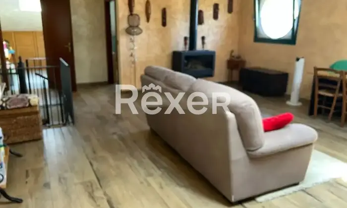 Rexer-Prati-Appartamento-su-due-piani-in-vendita-in-Via-Guido-Rossa-Castel-di-Casio-Altro