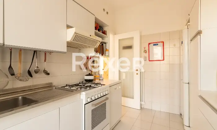 Rexer-Milano-NUDA-PROPRIETA-TRILOCALE-CON-DUE-BAGNI-CUCINA-ABITABILE-E-DUE-BALCONI-MQ-Altro