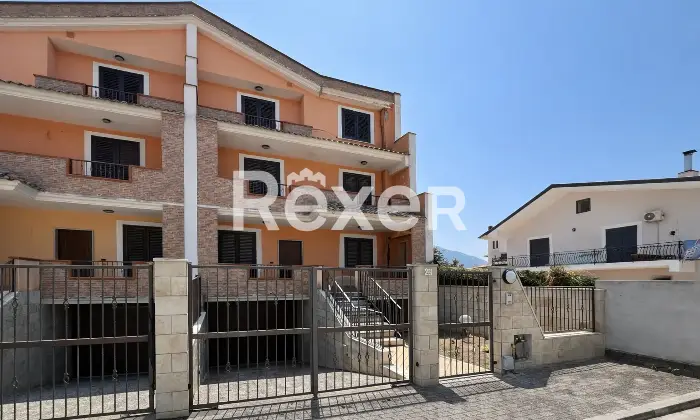Rexer-Telese-Terme-Ampia-villa-a-schiera-Altro