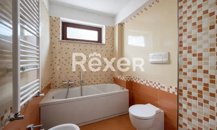 Rexer-Telese-Terme-Ampia-villa-a-schiera-Altro
