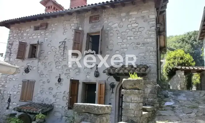 Rexer-BORGO-A-MOZZANO-Rustico-Panoramico-a-Motrone-Borgo-a-Mozzano-Libero-Subito-Altro