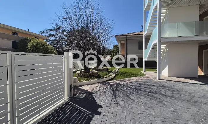 Rexer-Cingoli-Appartamento-in-vendita-in-Via-Gioacchino-Rossini-a-Strada-Cingoli-Altro