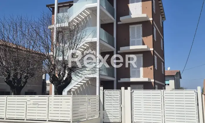 Rexer-Cingoli-Appartamento-in-vendita-in-Via-Gioacchino-Rossini-a-Strada-Cingoli-Altro