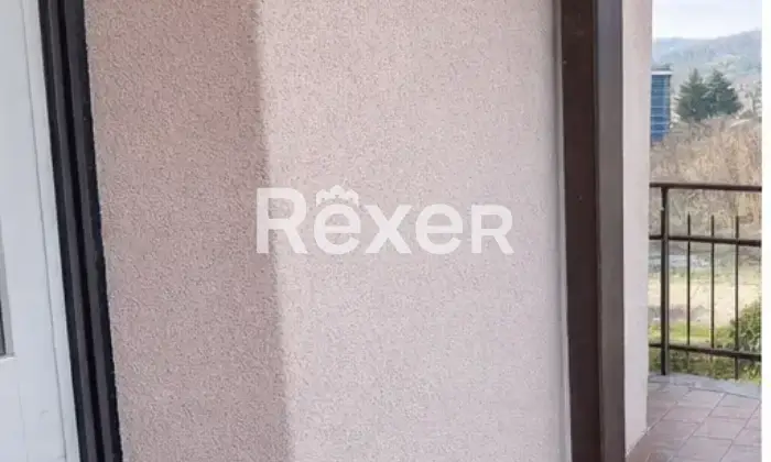 Rexer-Sesto-Calende-Appartamento-con-balcone-e-box-Altro