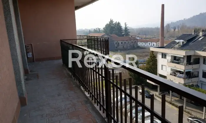 Rexer-Sesto-Calende-Appartamento-con-balcone-e-box-Altro