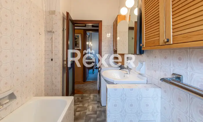 Rexer-Bologna-LameZanardi-appartamento-con-balconi-e-cantina-Altro