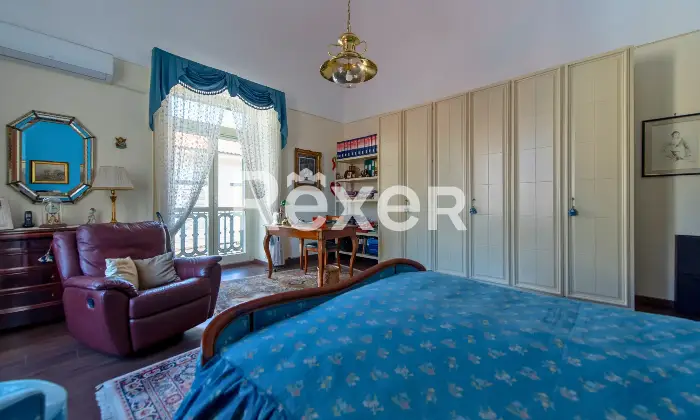 Rexer-Boscoreale-Palazzo-depoca-in-Vendita-Altro