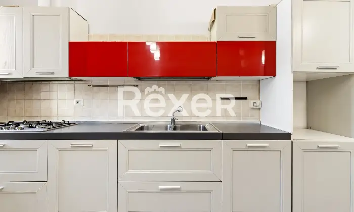 Rexer-Santa-Giusta-Appartamento-con-posto-auto-di-pertinenza-Altro