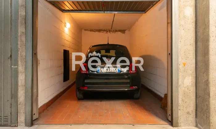 Rexer-Cesano-Maderno-Ampia-soluzione-su-due-livelli-in-zona-San-Bernardo-Altro