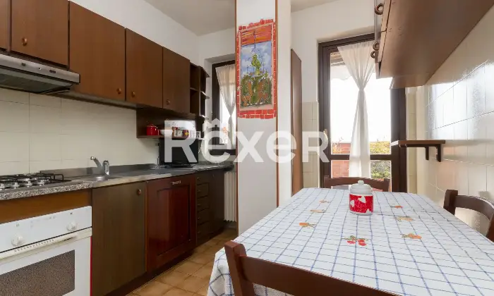 Rexer-Cesano-Maderno-Ampia-soluzione-su-due-livelli-in-zona-San-Bernardo-Altro