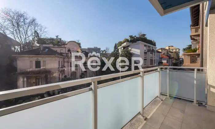 Rexer-Milano-TRILOCALE-IN-ZONA-CORSO-VERCELLI-Terrazzo