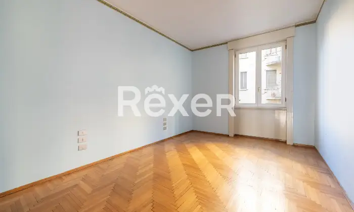 Rexer-Milano-TRILOCALE-IN-ZONA-CORSO-VERCELLI-Camera-da-letto