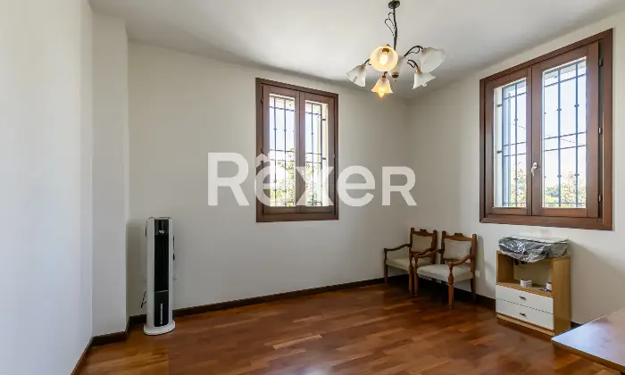 Rexer-Carpi-Villa-unifamiliare-nel-verde-di-Carpi-Altro