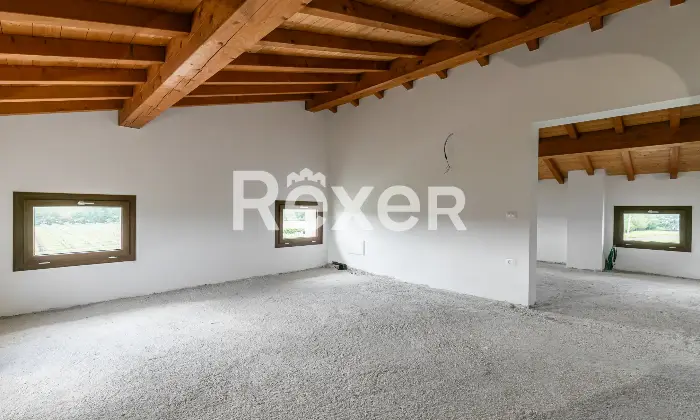 Rexer-Carpi-Villa-unifamiliare-nel-verde-di-Carpi-Altro