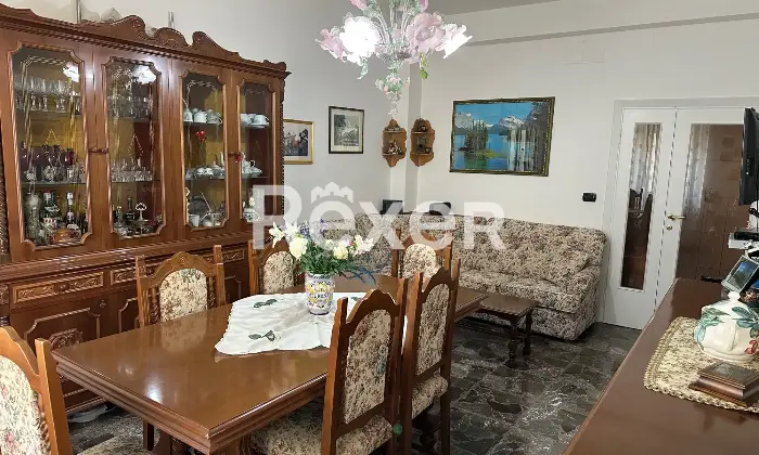 Rexer-Ascoli-Piceno-Quadrilocale-al-primo-piano-con-ascensore-Altro