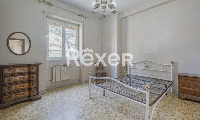 Rexer-Roma-Luminoso-e-ampio-bilocale-con-cantina-e-posto-auto-scoperto-Altro