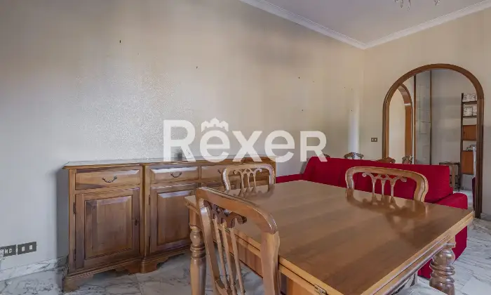 Rexer-Roma-Luminoso-e-ampio-bilocale-con-cantina-e-posto-auto-scoperto-Altro