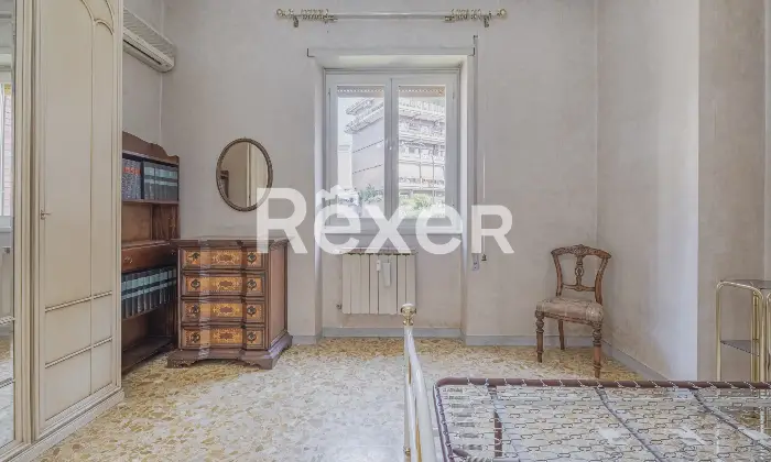 Rexer-Roma-Luminoso-e-ampio-bilocale-con-cantina-e-posto-auto-scoperto-Altro