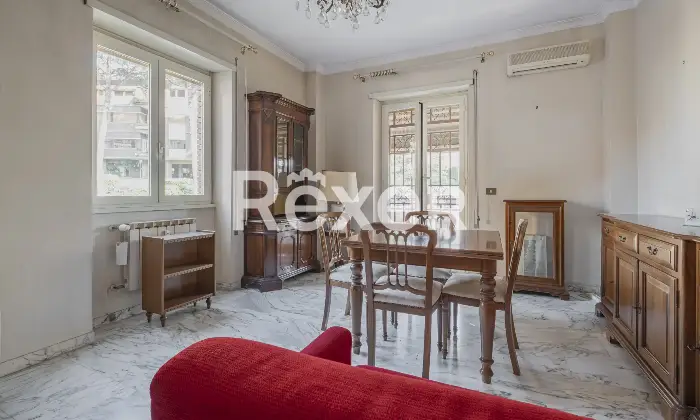 Rexer-Roma-Luminoso-e-ampio-bilocale-con-cantina-e-posto-auto-scoperto-Altro