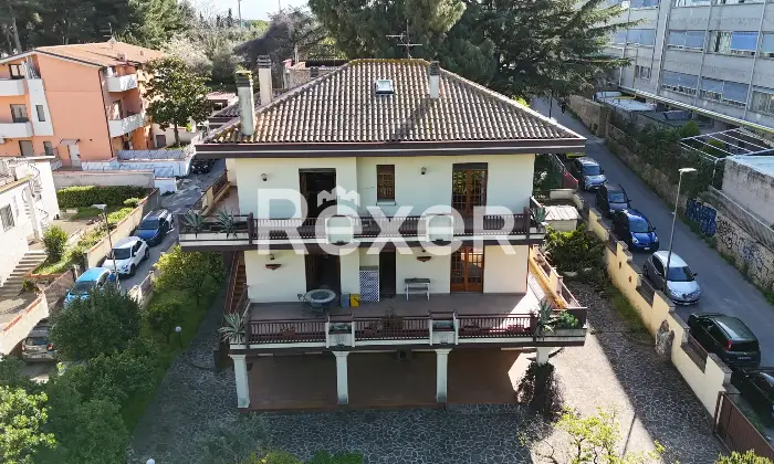 Rexer-Pescara-Villa-con-Giardino-Altro