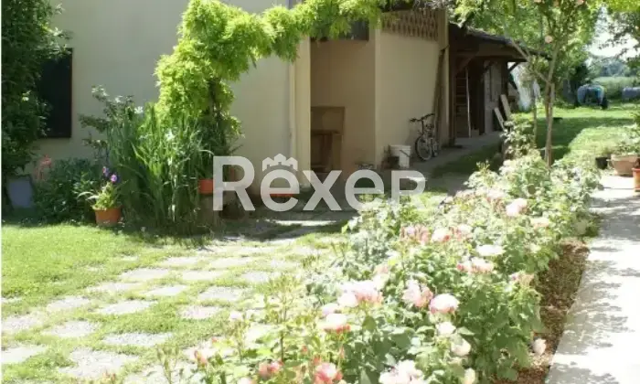 Rexer-MIRANDOLA-Villa-in-vendita-Altro