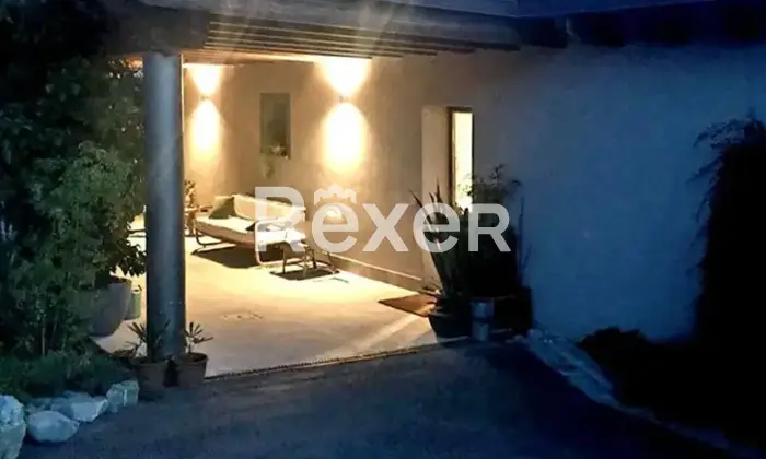 Rexer-Serramazzoni-Casa-indipendente-in-vendita-in-vendita-in-Via-Giardini-Nord-a-Serramazzoni-Ingresso