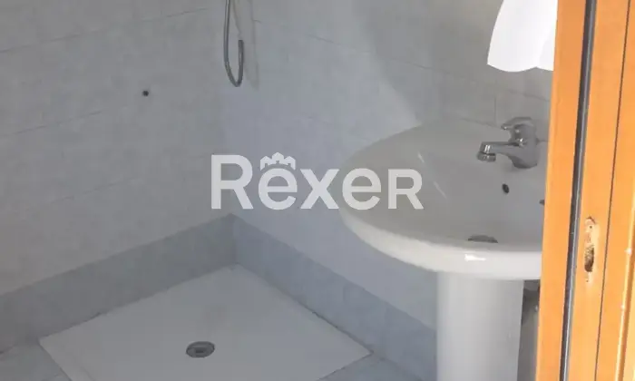 Rexer-Venegono-Inferiore-Negozio-in-vendita-in-Piazza-Lamperti-a-Venegono-Inferiore-Altro