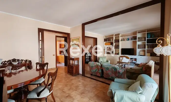 Rexer-Corato-Quadrilocale-di-mq-con-triplo-affaccio-Altro