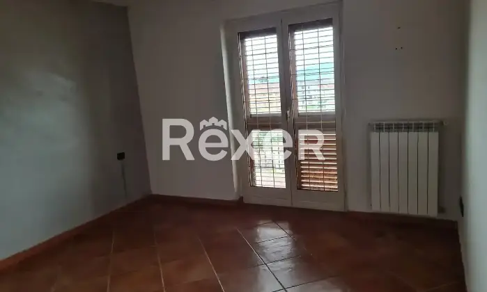 Rexer-Castrovillari-Appartamento-spazioso-e-luminoso-con-cantina-Camera