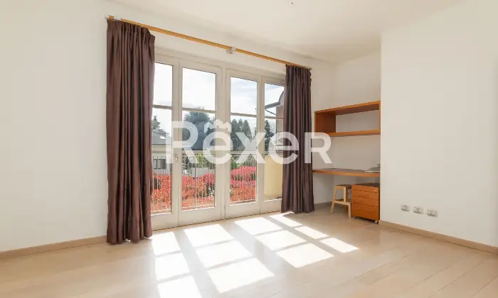 Rexer-Cernusco-sul-Naviglio-Appartamento-con-cantina-un-box-singolo-ed-un-box-doppio-Altro