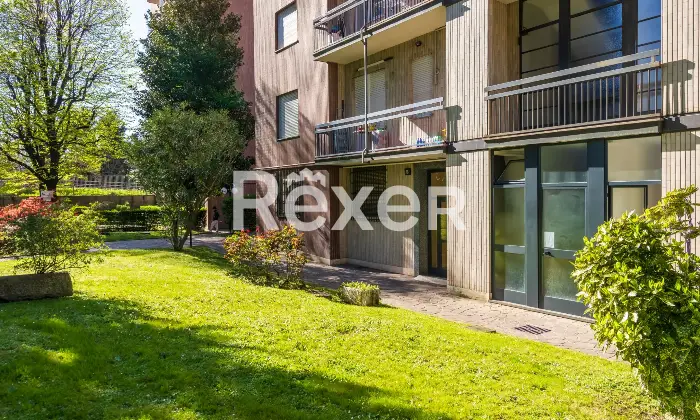 Rexer-Milano-Luminoso-ultimo-piano-con-balconata-pronto-da-abitare-Altro