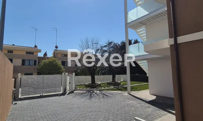 Rexer-Cingoli-Intero-edificio-in-vendita-in-via-Gioacchino-Rossini-a-Strada-Cingoli-Altro