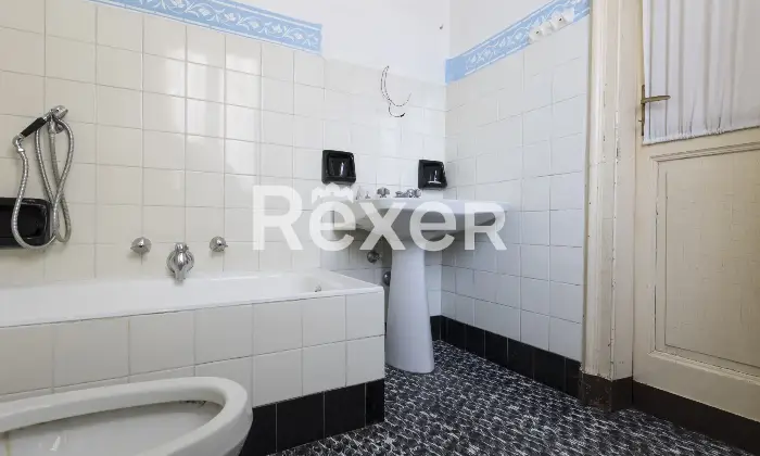 Rexer-Torino-Quadrilocale-con-esposizione-angolare-Altro