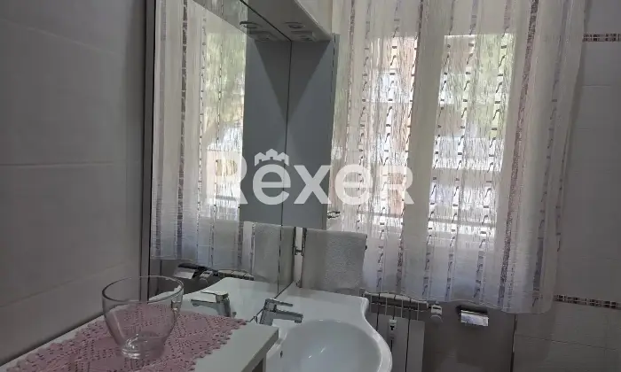 Rexer-Siena-Trilocale-ristrutturato-con-terrazzo-in-zona-servita-AcquacaldaPetriccio-Altro